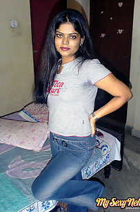 Neha Nair beauty bird from bangalore stripping naked