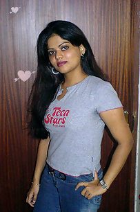 Neha Nair beauty bird from bangalore stripping naked