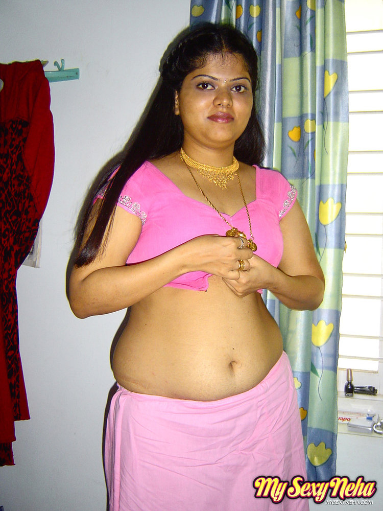 Delicious Neha bhabhi stripping her pink saree off showing pussy - Indian  Sex