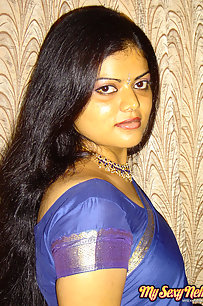 Neha bhabhi sati savitri housewife showing her big boobs