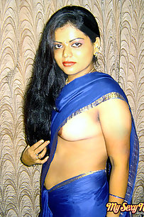 Neha bhabhi sati savitri housewife showing her big boobs