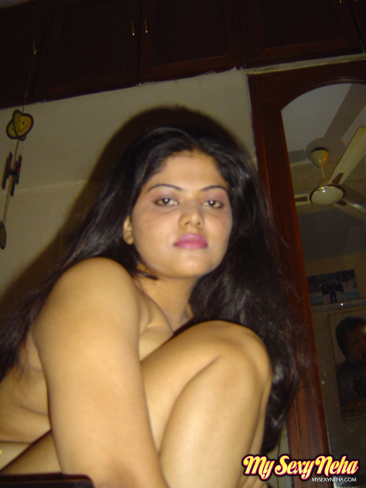 Big busty ass of seductive Indian Neha Nair - Indian Sex