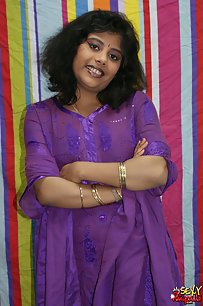Big boobs rupali bhabhi in purple Indian shalwar suit
