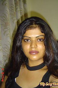 Neha Nair sexy housewife from Bangalore posing