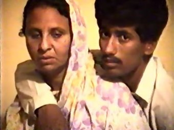 Pakistani mature fucked by young
