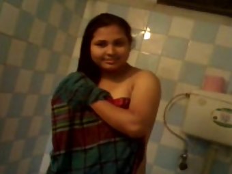 Big boobs indian wife taking shower